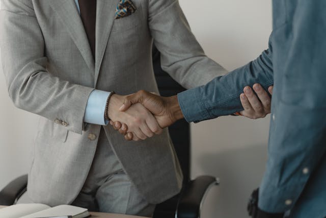 Persuade Top Talent to Consider Your Offer